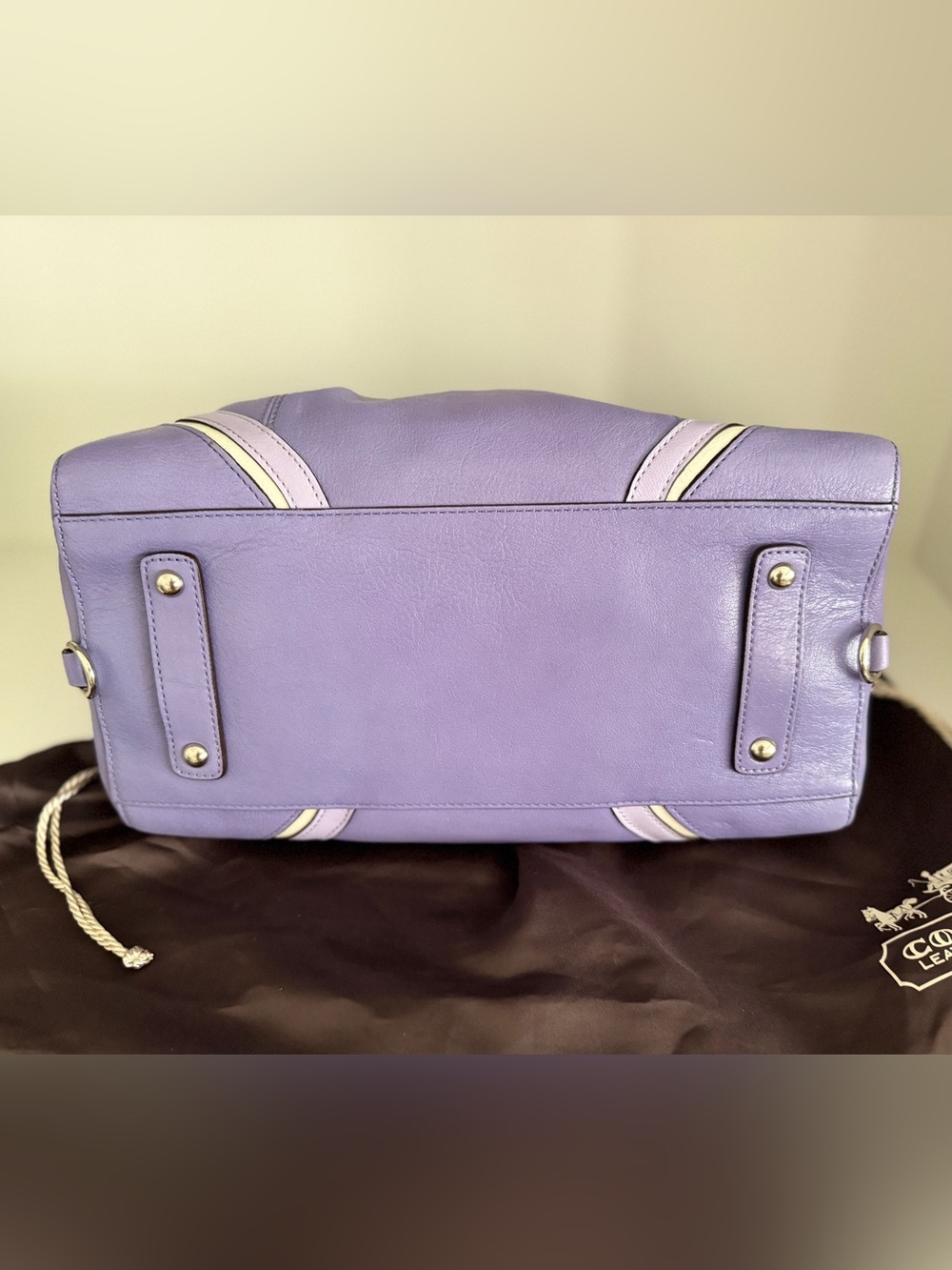 COACH Lavender Purple Leather Tote with Pale Pink Trim - Picture 6 of 12